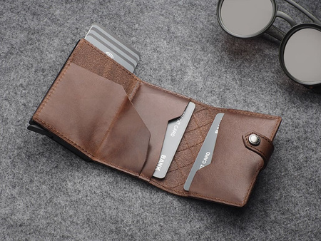 Portfel HIKER - CHIC Decor wykonany z garbowanej skóry Nomad brązowy