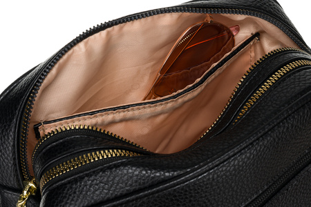 Listonoszka damska czarna z regulowanym paskiem - Rovicky