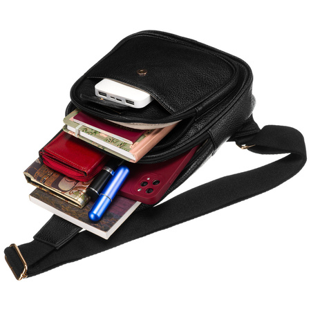 Saszetka damska crossbody w czerni - skórzany plecaczek Peterson