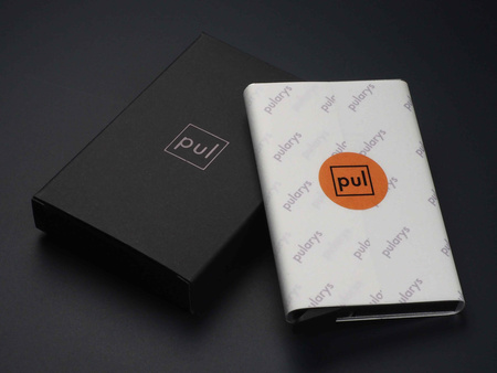 Portfel HIKER Go wykonany z roślinnie garbowanej skóry Nomad czerwony