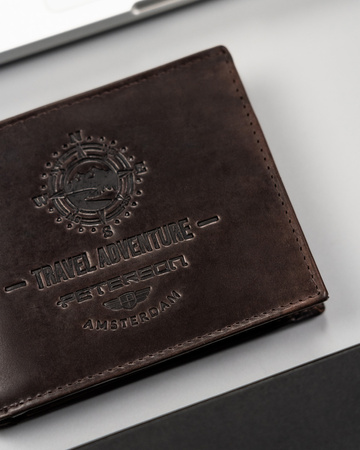 Portfel męski skórzany z tłoczeniem i RFID - Peterson ciemny brązowy