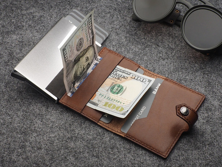 Portfel EASY WALLET wykonany z garbowanej skóry Nomad brązowy