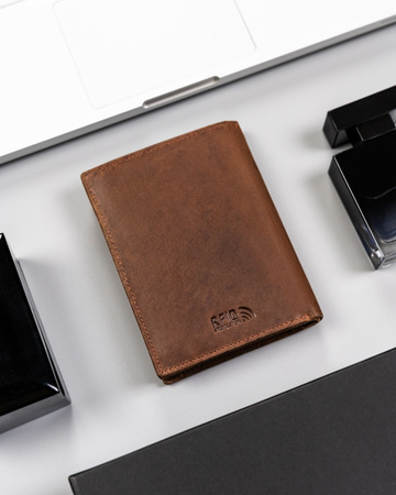 Duży, pionowy portfel męski ze skóry naturalnej - Peterson