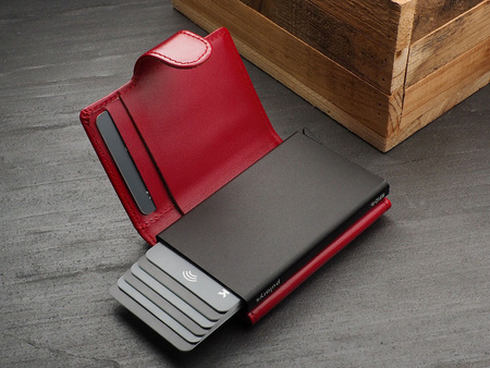 Portfel SOHO Zip wykonany z delikatnej, ekskluzywnej skóry Italia czerwony