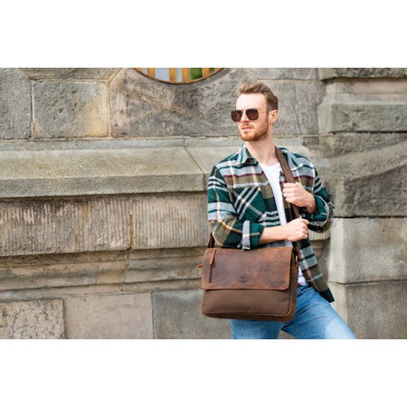 Torba męska na ramię Paolo Peruzzi w kolorze brązowym T-20-BR
