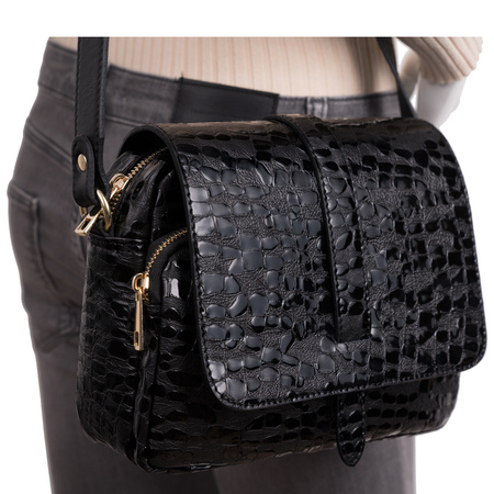 Listonoszka Canaletto z kroplami, czarna skórzana z złotymi detalami