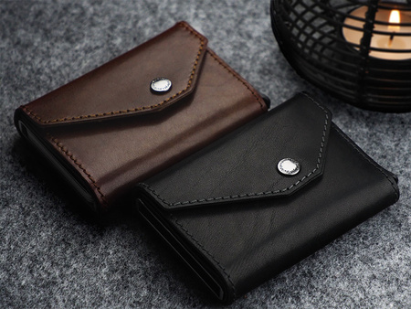 Portfel PORTER Go wykonany z roślinnie garbowanej skóry Nomad czarny