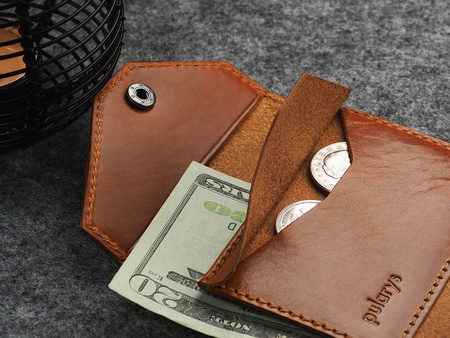 Portfel PORTER Go wykonany z roślinnie garbowanej skóry Nomad koniak