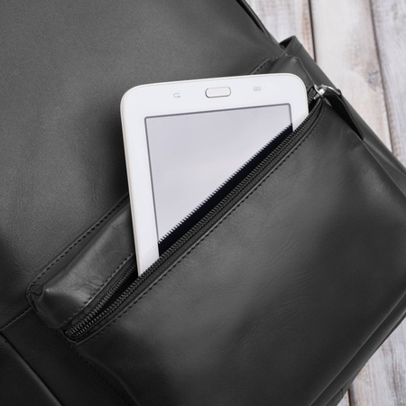 Plecak skórzany unisex do laptopa A4 Paolo Peruzzi E-29-BL czarny