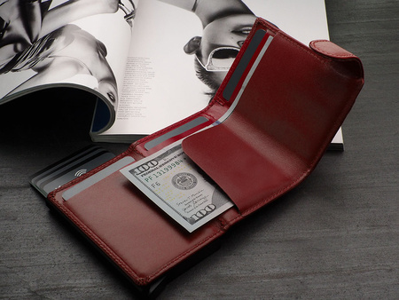 Portfel SOLO Max wykonany z miękkiej w dotyku skóry Italia wiśniowy