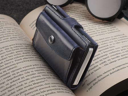 Portfel HIKER Max wykonany z roślinnie garbowanej skóry Nomad granatowy