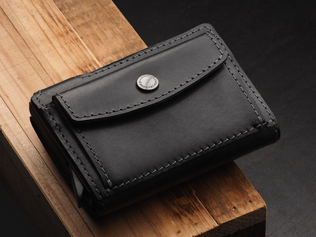 Portfel SOLO Max wykonany z roślinnie garbowanej skóry Nomad czarny