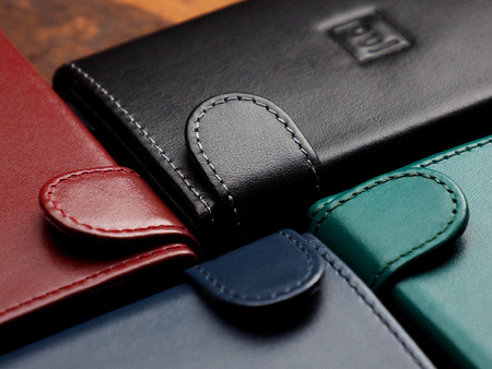 Portfel SOLO wykonany z miękkiej w dotyku skóry Italia czarny