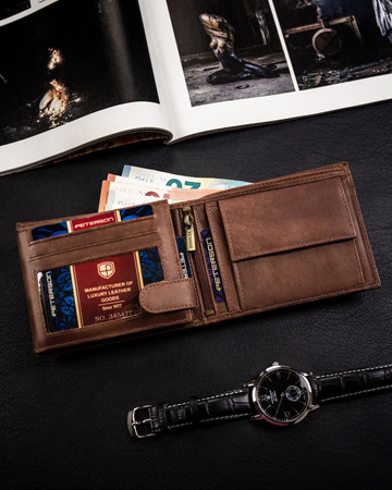 Portfel męski skórzany z tłoczeniem - elegancja i praktyczność Peterson