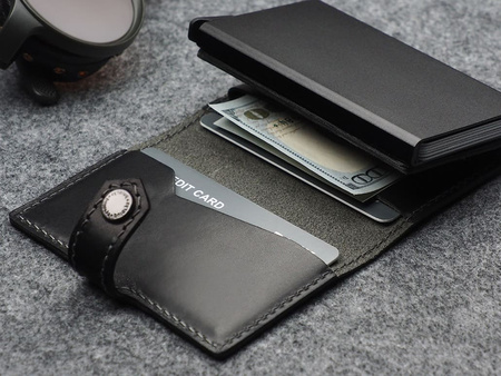 Portfel HIKER Max wykonany z roślinnie garbowanej skóry Nomad czarny