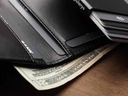 Portfel BOSTO wykonany z delikatnej skóry Italia czarny