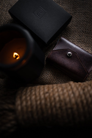 Portfel PORTER Go wykonany z roślinnie garbowanej skóry Nomad brązowy