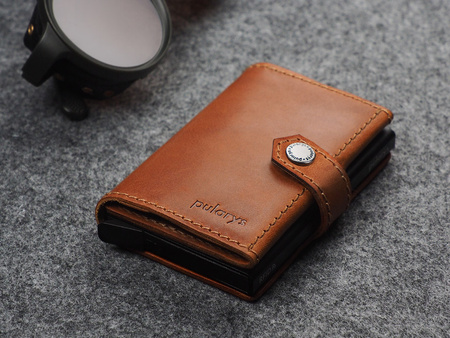 Portfel HIKER wykonany z roślinnie garbowanej skóry Nomad koniak