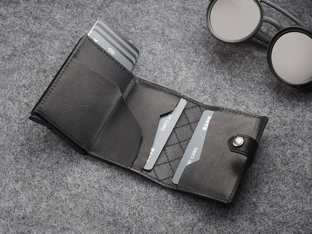 Portfel HIKER - CHIC Decor wykonany z garbowanej skóry Nomad czarny