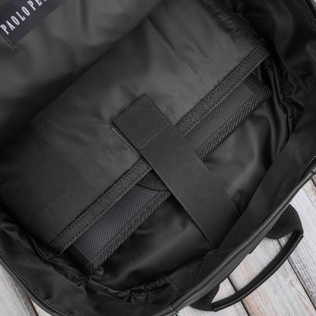 Plecak skórzany unisex do laptopa A4 Paolo Peruzzi E-29-BL czarny
