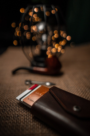 Portfel PORTER Go wykonany z roślinnie garbowanej skóry Nomad brązowy