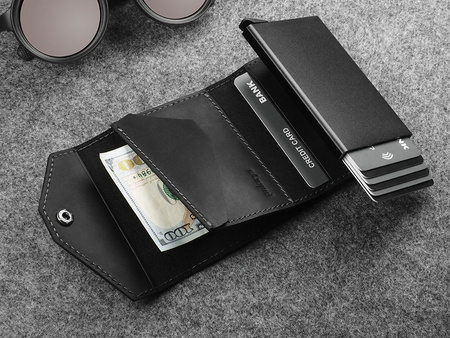 Portfel PORTER Go wykonany z woskowanej skóry Hunter czarny