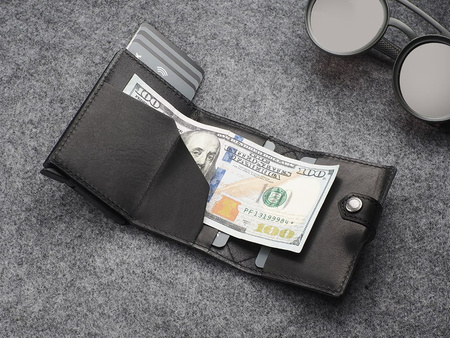 Portfel HIKER - CHIC Decor wykonany z garbowanej skóry Nomad czarny