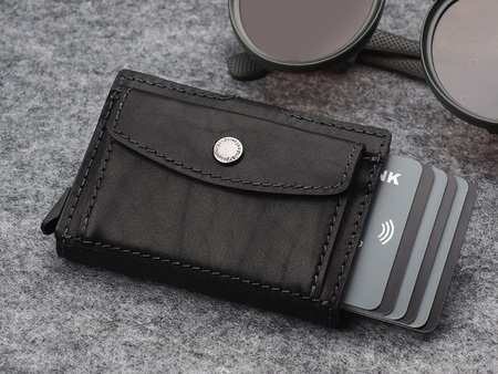 Portfel HIKER Max wykonany z roślinnie garbowanej skóry Nomad czarny