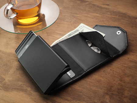 Portfel PORTER Go wykonany z miękkiej w dotyku skóry Italia czarny