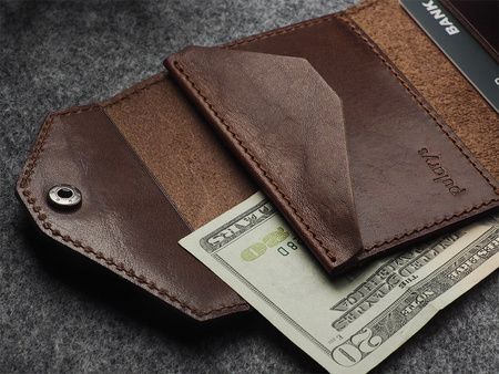 Portfel PORTER Go wykonany z roślinnie garbowanej skóry Nomad brązowy