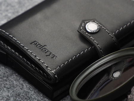 Portfel HIKER wykonany z roślinnie garbowanej skóry Nomad czarny