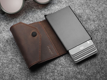 Portfel PORTER Go wykonany z woskowanej skóry Hunter brązowy