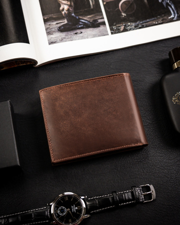 Portfel męski skórzany z tłoczeniem - elegancja i praktyczność Peterson
