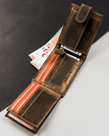 Mały portfel męski ze skóry naturalnej zamykany na zatrzask - Buffalo Wild