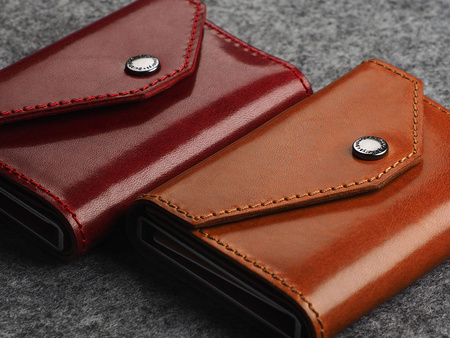 Portfel PORTER Go wykonany z roślinnie garbowanej skóry Nomad czerwony