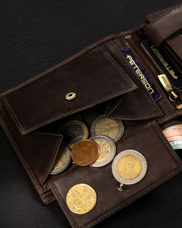 Portfel męski skórzany Peterson z tłoczeniem – wysoka jakość i styl