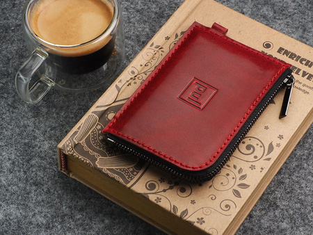 Portfel OLDTIMER SLIM  wykonany z roślinnie garbowanej skóry Nomad czerwony