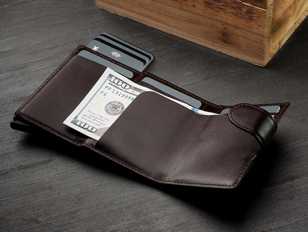 Portfel SOHO wykonany z delikatnej, ekskluzywnej skóry Italia brązowy