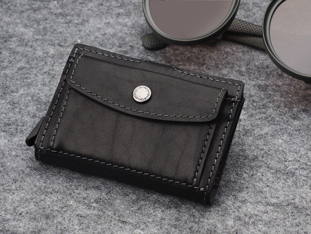 Portfel HIKER Max wykonany z roślinnie garbowanej skóry Nomad czarny