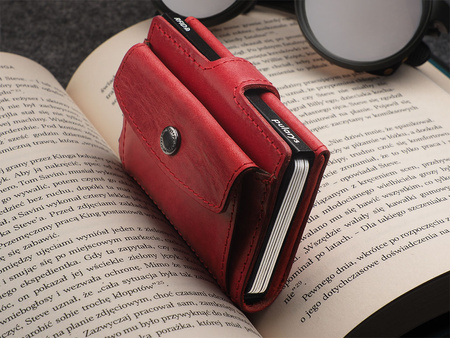 Portfel HIKER Max wykonany z roślinnie garbowanej skóry Nomad czerowny