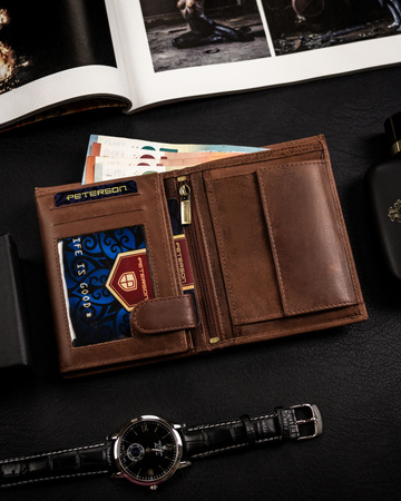 Portfel męski Peterson z naturalnej skóry - duży, pionowy, RFID