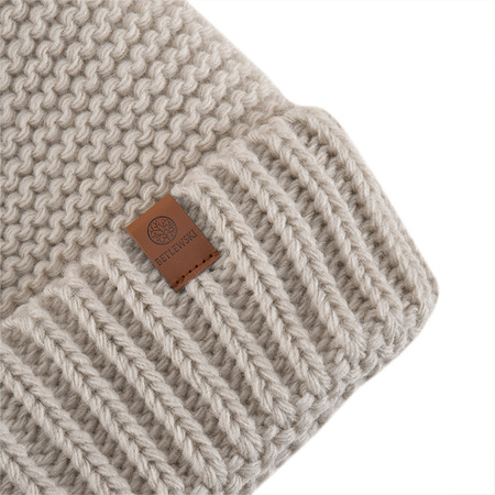 Czapka damska WINTER bialy