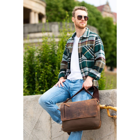 Torba męska na ramię Paolo Peruzzi w kolorze brązowym T-20-BR