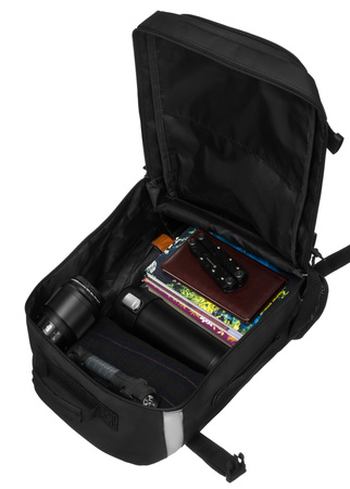 Plecak podróżny czarny z uchwytem na walizkę - Peterson