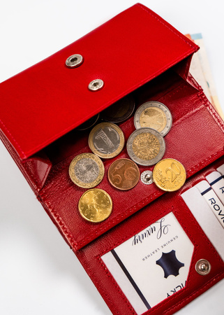 Portfel damski skórzany Rovicky w czerwonym kolorze i RFID