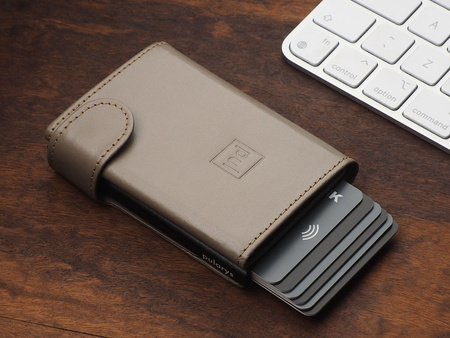 Portfel SOLO wykonany z miękkiej w dotyku skóry Italia caffe latte