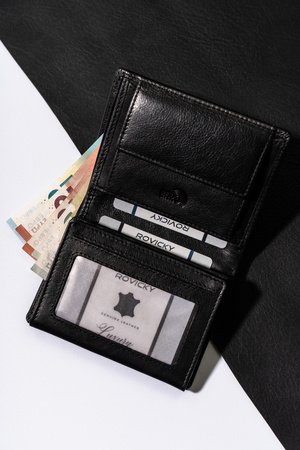 Portfel męski skórzany pionowy z ochroną RFID - Rovicky