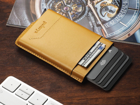 Portfel GOBI wykonany z miękkiej skóry Italia żółty