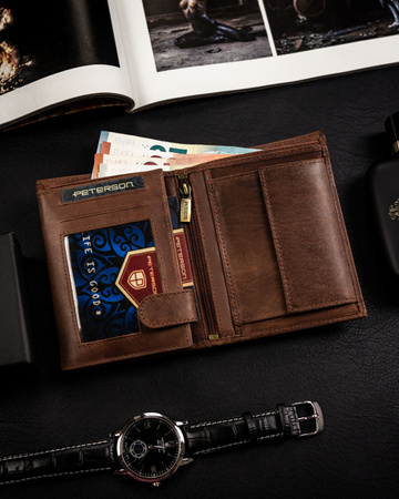Portfel męski skórzany Peterson w kolorze jasnego brązu, duży i praktyczny