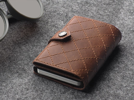 Portfel HIKER - CHIC Decor wykonany z garbowanej skóry Nomad brązowy